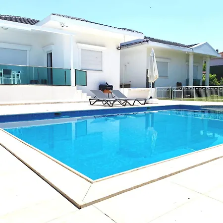 Willa Terasus, 4 Bedroom, Large Garden And Private Swimming Pool *