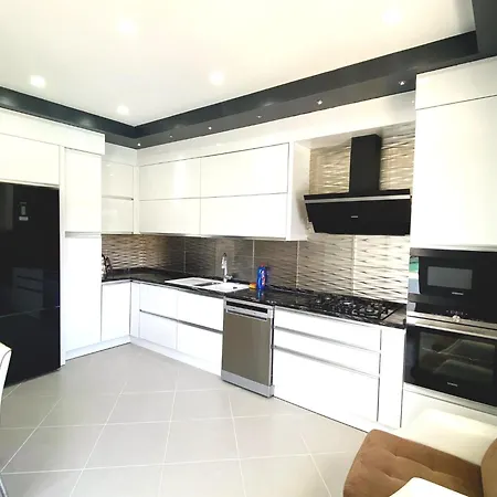 Willa Terasus, 4 Bedroom, Large Garden And Private Swimming Pool