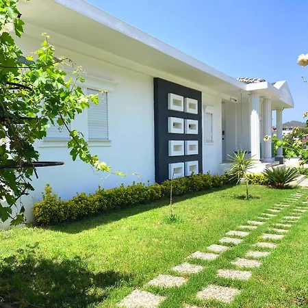 Willa Terasus, 4 Bedroom, Large Garden And Private Swimming Pool